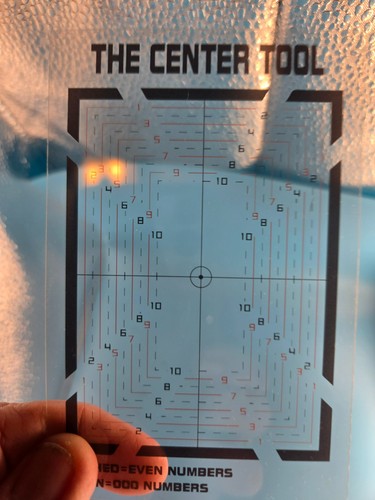 Card centering tool - centering,